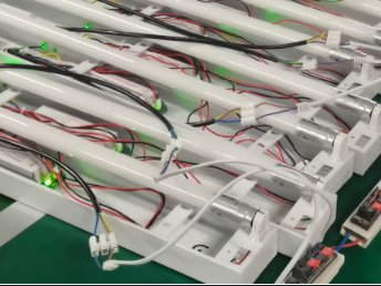 双支应?LED 灯管 2*28w介绍