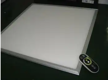 璋冨厜led闈㈡澘鐏?png