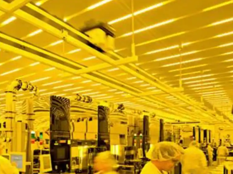 車間黃光燈管應用.png